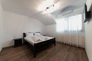 Мотели Dr House Mioveni Двухместный номер с 1 кроватью и собственной ванной комнатой-17